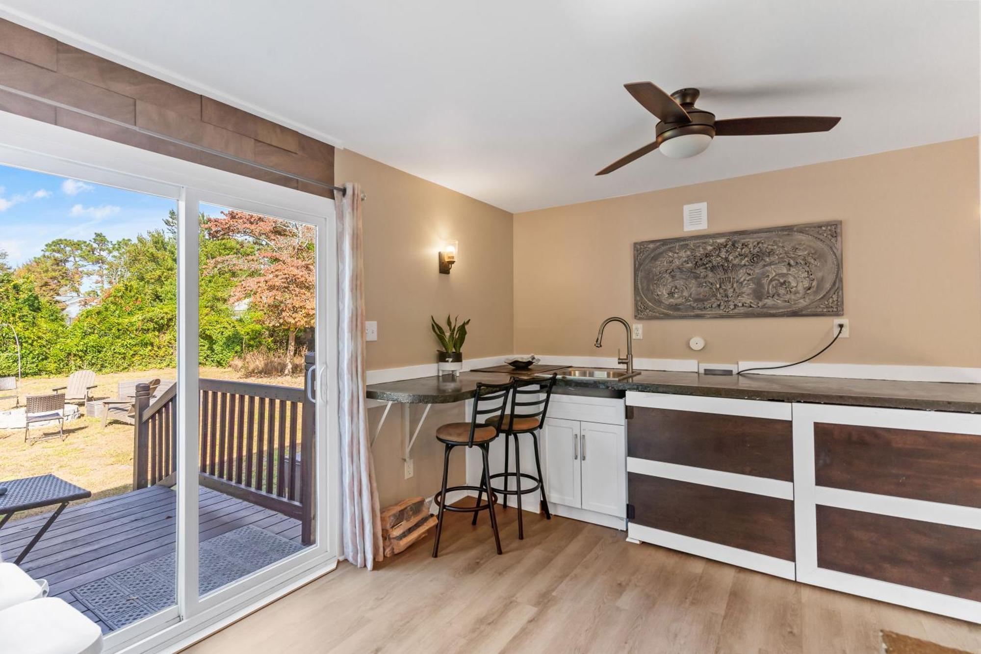 Chill Retreat, Hot Tub, Large Private Yard Villa Wilmington Luaran gambar