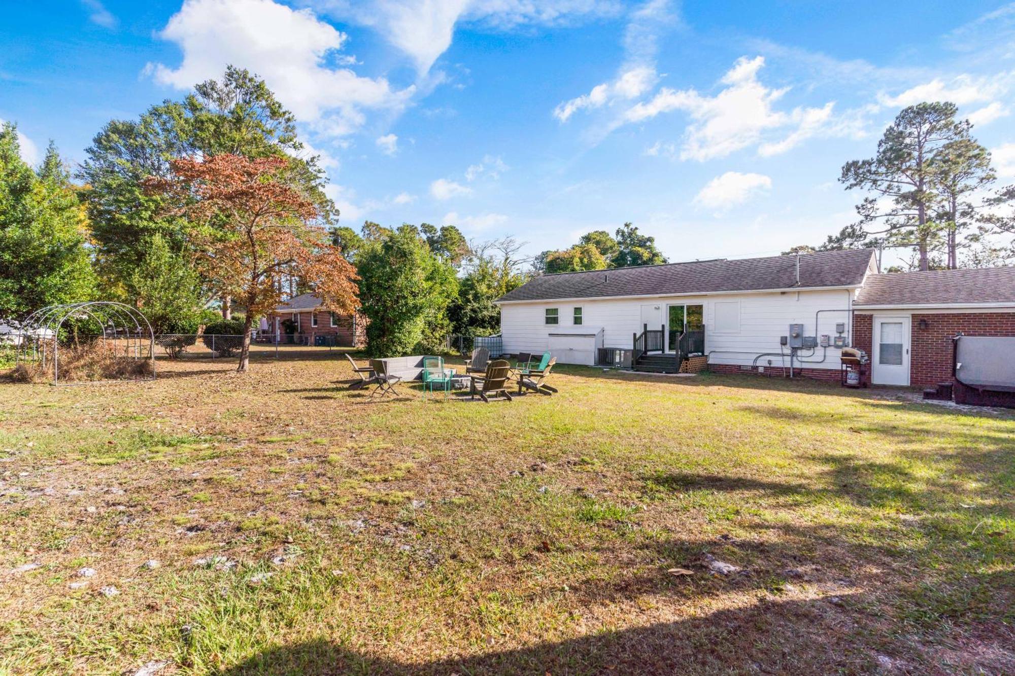 Chill Retreat, Hot Tub, Large Private Yard Villa Wilmington Luaran gambar