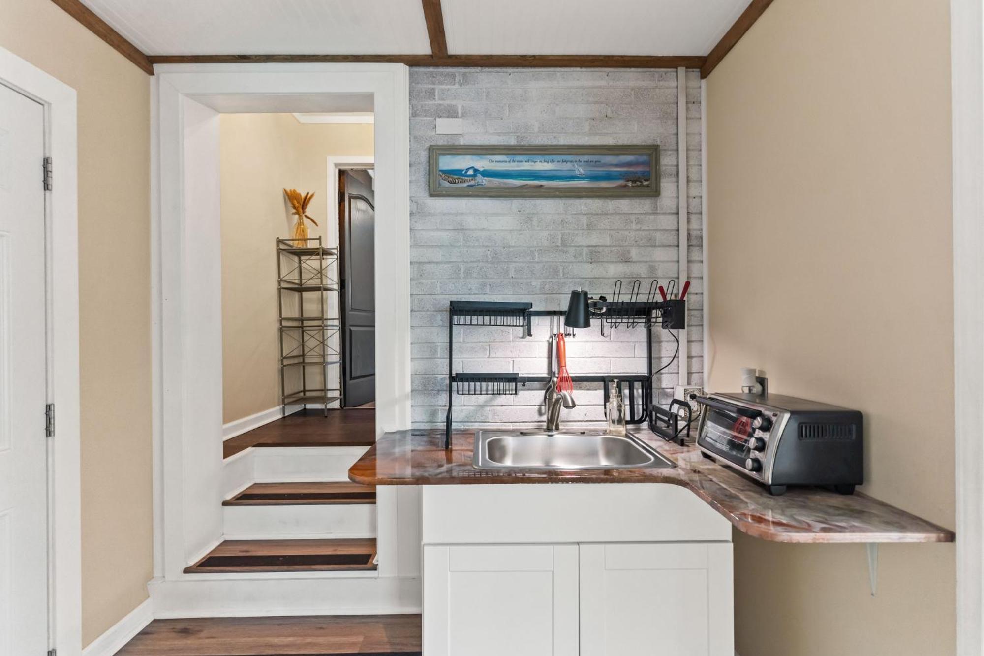 Chill Retreat, Hot Tub, Large Private Yard Villa Wilmington Luaran gambar